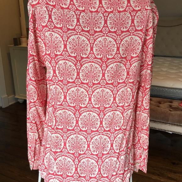 Coral and cream colored paisley blouse, size L - Picture 2 of 3